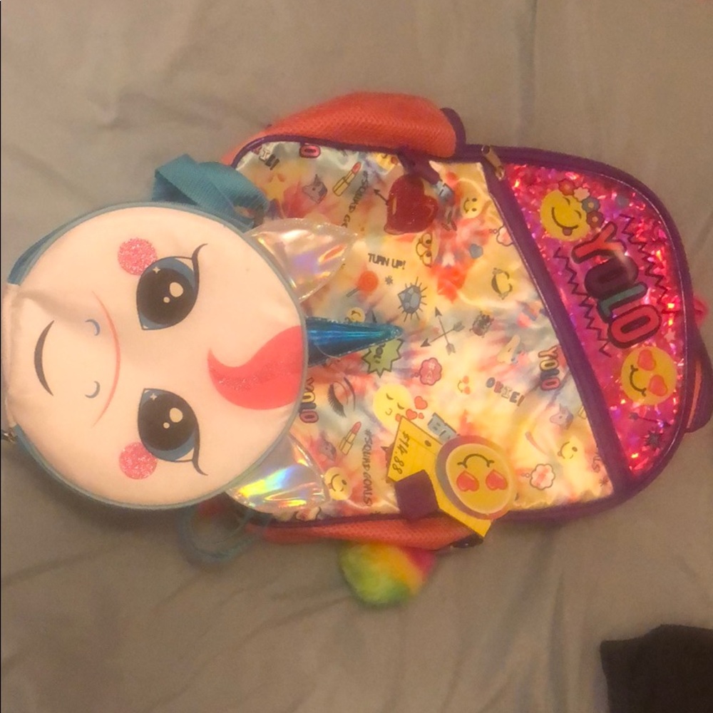 Girls bookbag with unicorn lunchbox.